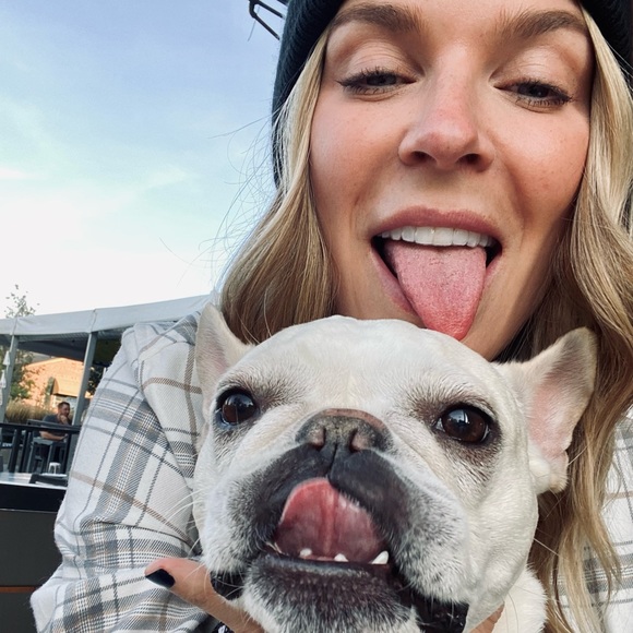 Meet your seller- Follow me on Insta - @ashpanache - Picture 2 of 4